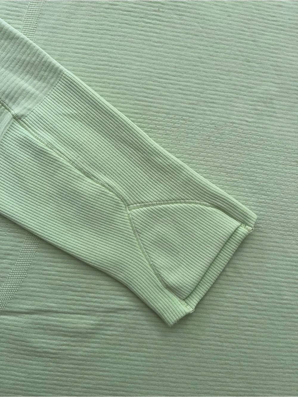 NWOT Lululemon Swiftly Tech LongSleeve Shirt Top Sweater Running Training - Picture 8 of 9